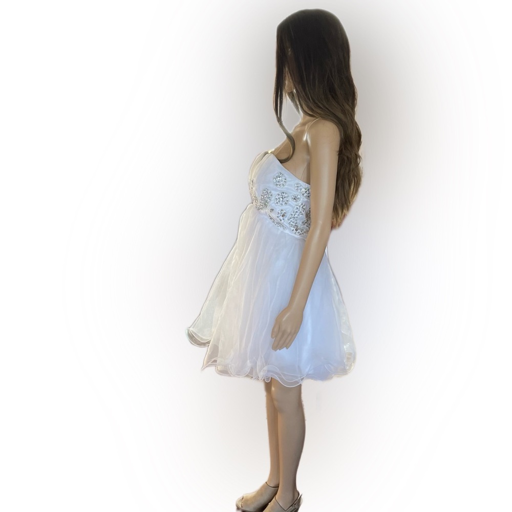 Grace Karin White Sleeveless Rhinestone and Embellished Fit & Flare Dress Size 4 - Picture 3 of 15